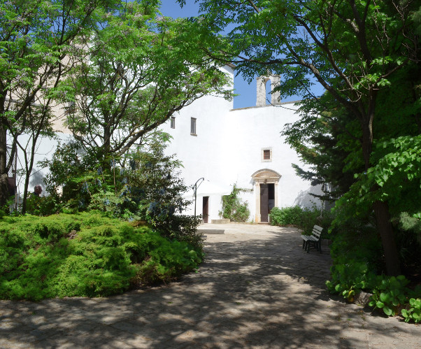 La masseria - Vista del cortile dall'ingresso principale