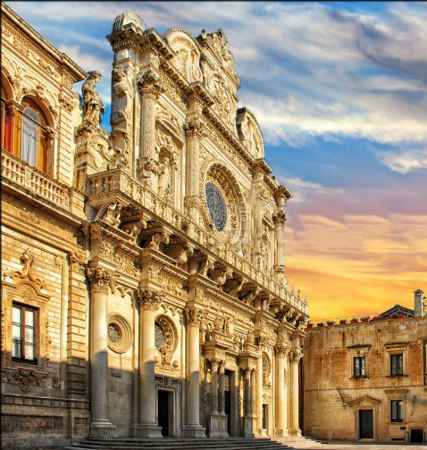 Facciata della chiesa barocca di Santa Croce a Lecce