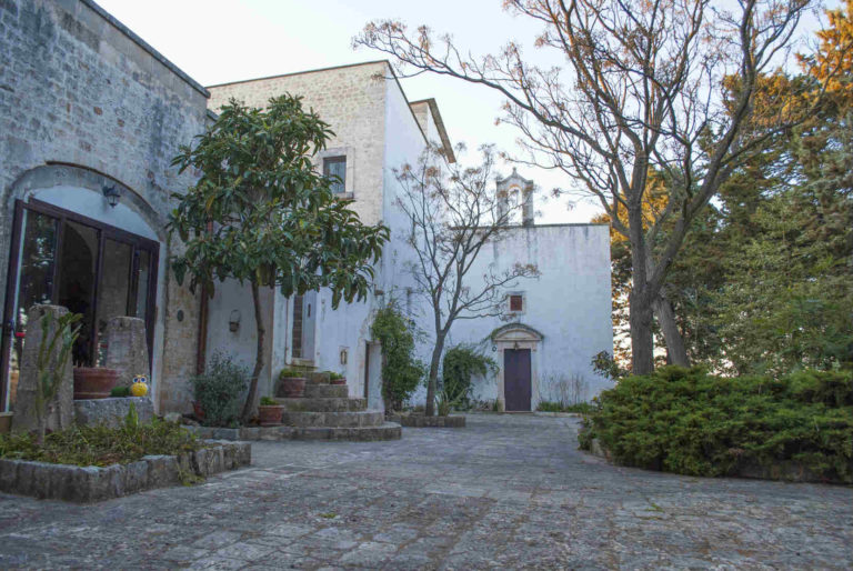 vista-facciata-casina-piangevino-monopoli